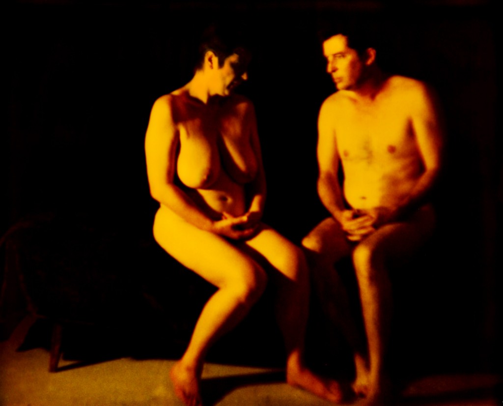 מתוה לגבר ואשה, בצלו של עץ הדעת, 1999